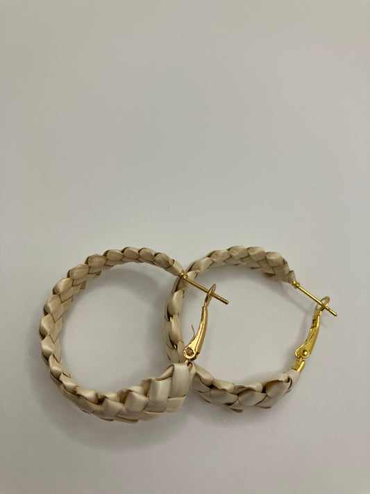 Woven bear grass hoops